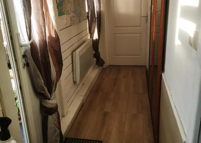 Ubytování v soukromí Petite Maison 15 Mn A Pied Du Marche Et Vieux Port