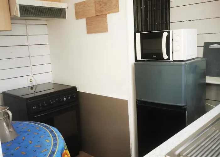 Petite Maison 15 Mn A Pied Du Marche Et Vieux Port Ubytování v soukromí *