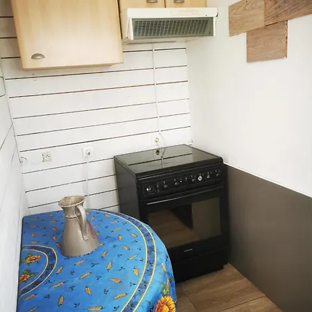 Petite Maison 15 Mn A Pied Du Marche Et Vieux Port *