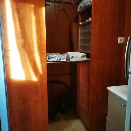 Petite Maison 15 Mn à Pied Du Marche Et Vieux Port *